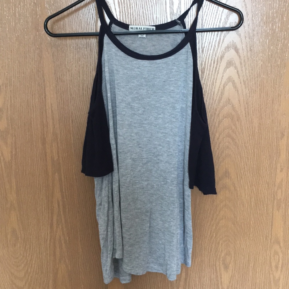 Off the shoulder Summer Tee
